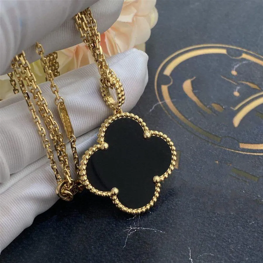 CLOVER GOLD ONYX BIG CLOVER NECKLACE