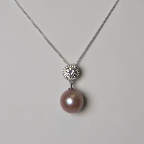 Crystal Pendant Necklace (Edison Pearl)