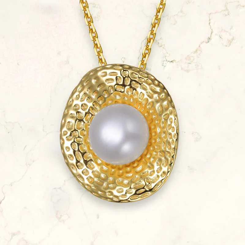 Delphine Pearl Boho Golden Pendant Necklace