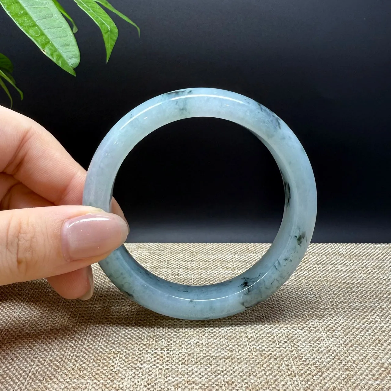 Genuine Burmese Green Jade Jadeite Bangle Bracelet ( 55.5mm )