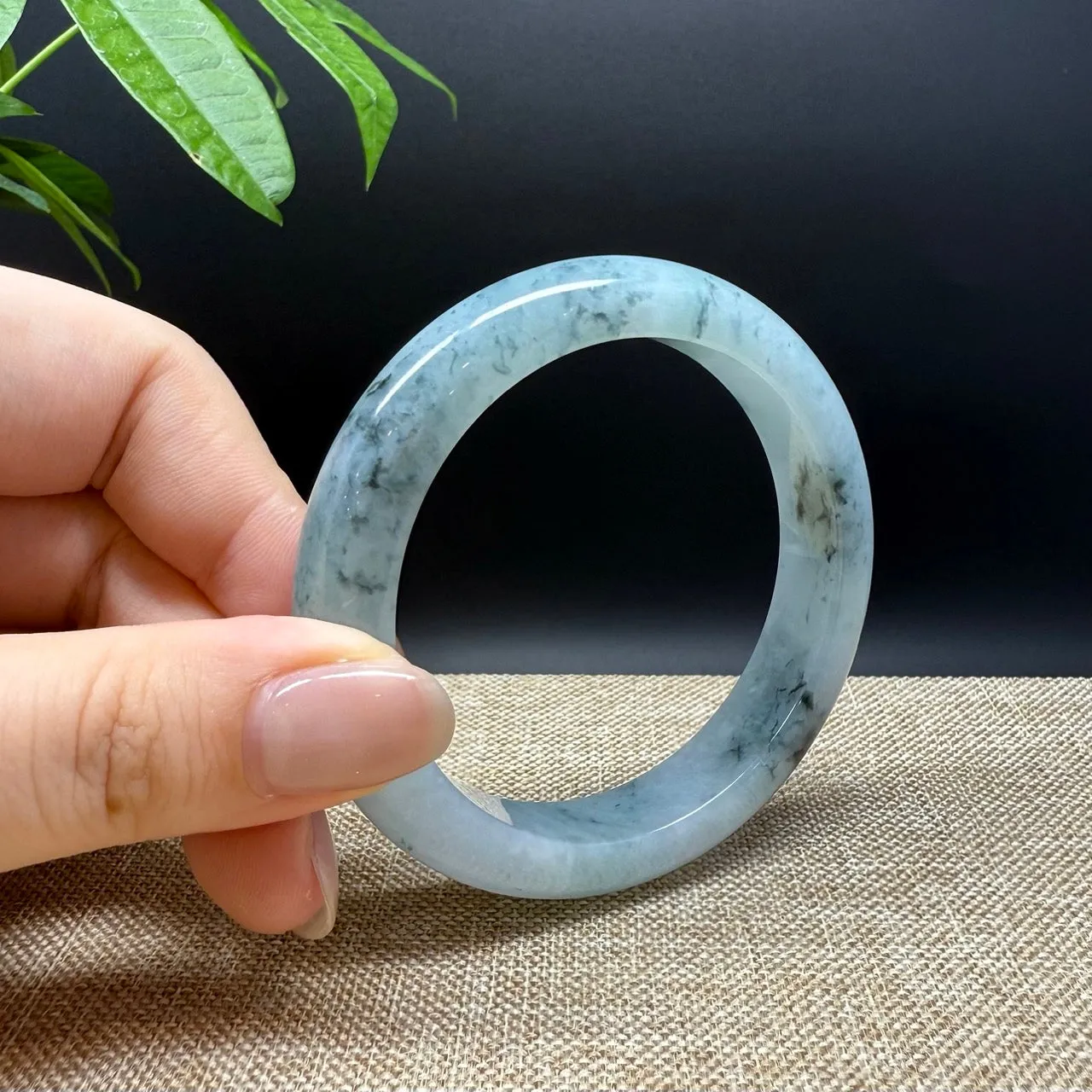 Genuine Burmese Green Jade Jadeite Bangle Bracelet ( 55.5mm )