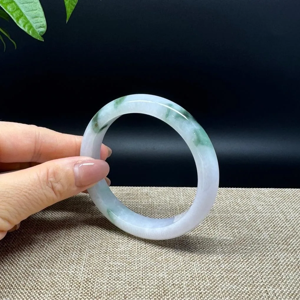 Genuine Burmese White Green Jade Jadeite Bangle Bracelet ( 56.5mm )