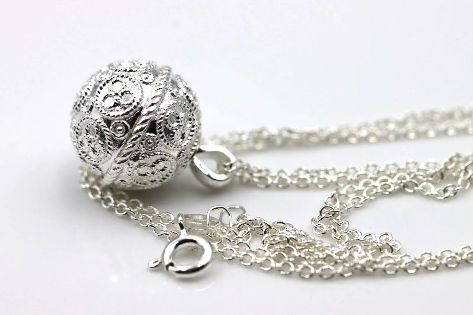 Genuine Sterling Silver Lace Pattern Ball Memorial Pendant with Screw Opening Bail   Necklace