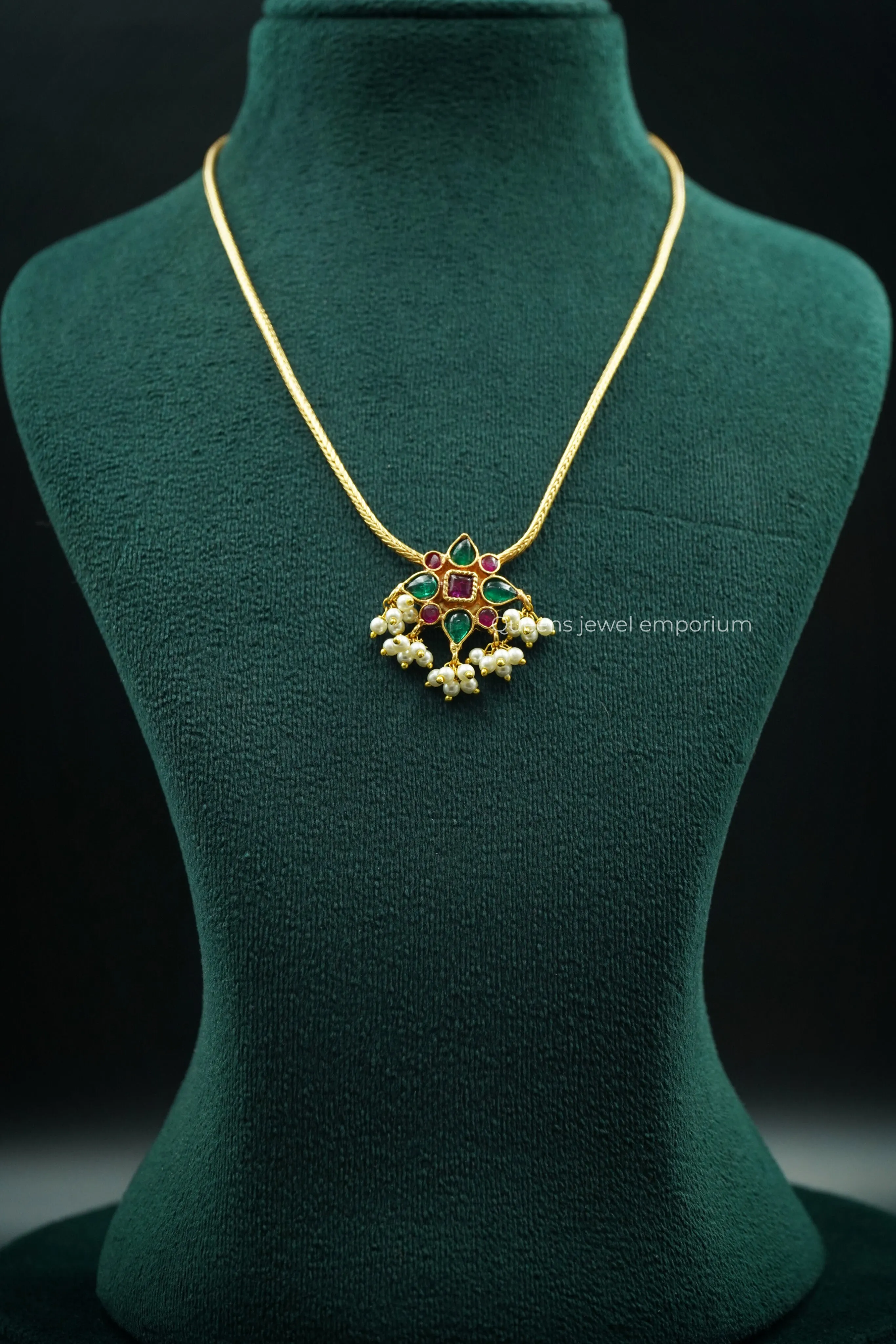 LAKSHA NECKLACE