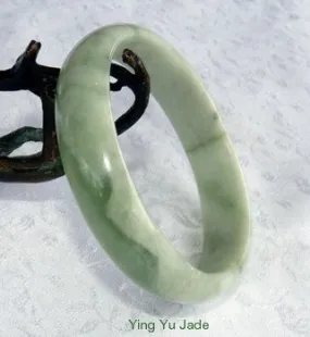 "Flow of Life" Varied Green Chinese Jade Bangle Bracelet Natural Color 60.5mm (NJ2506)