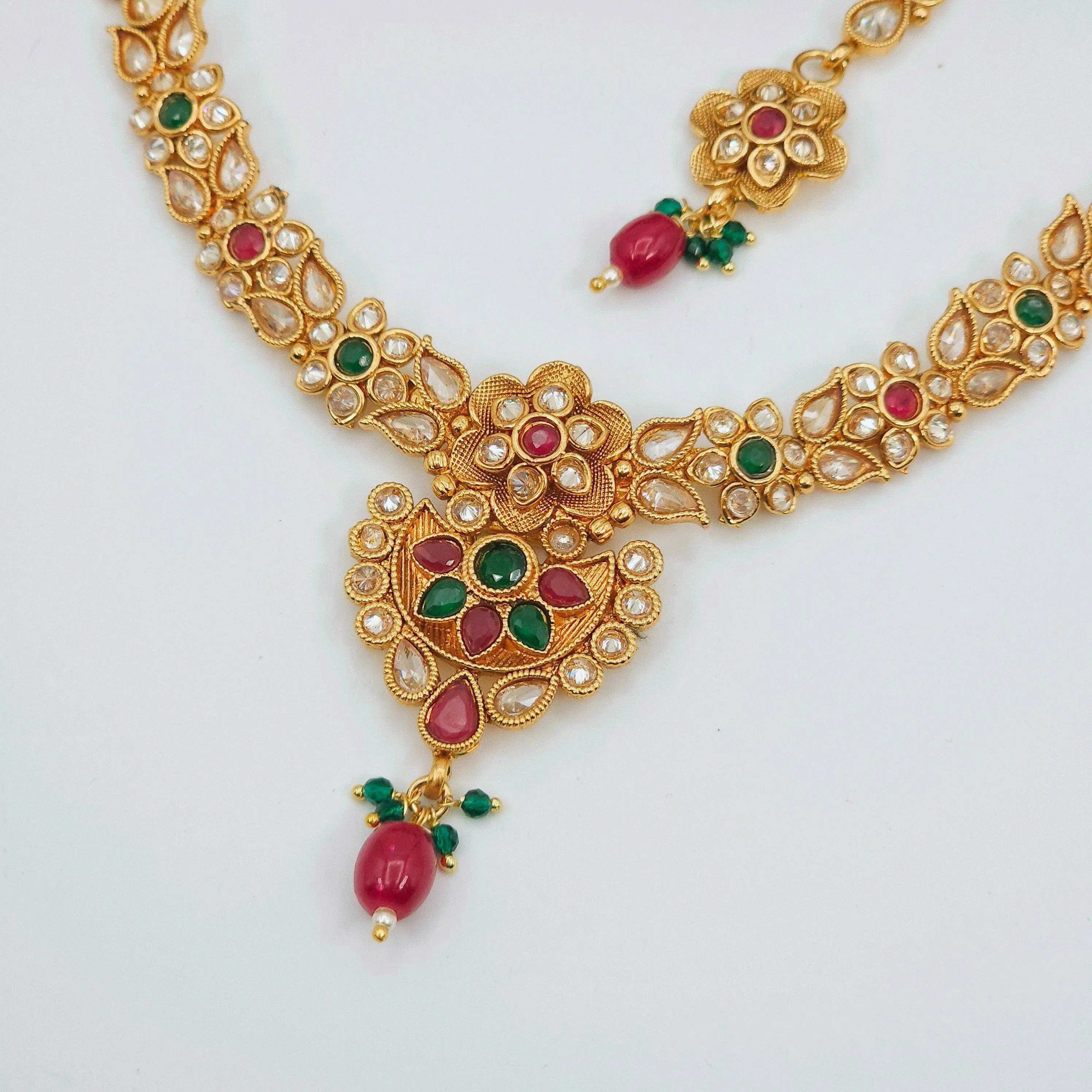 Simran Necklace Set - Available in Three Stunning Colors