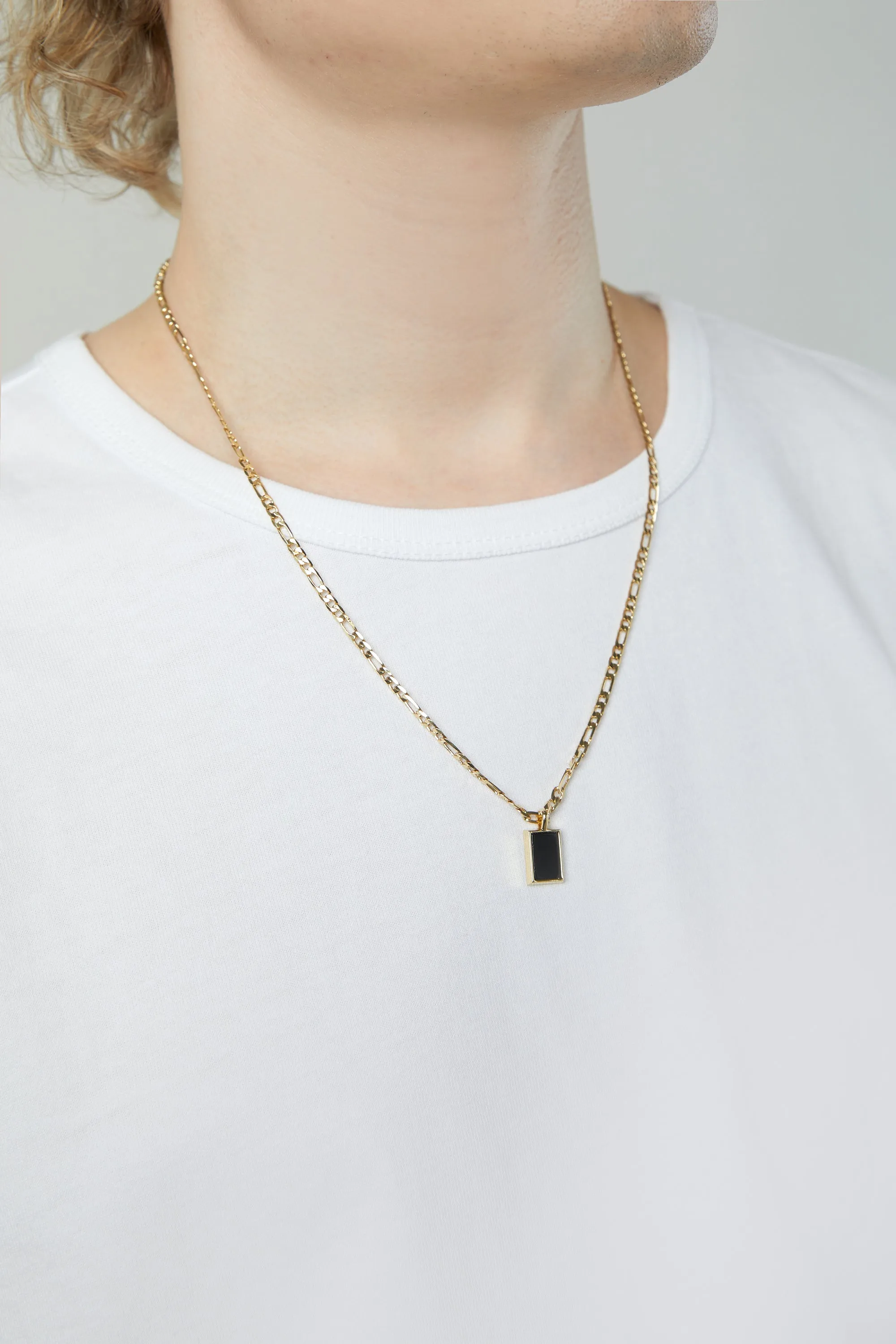 SQUARE PENDANT NECKLACE