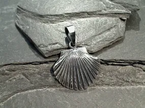 Sterling Silver Scallop Shell Pendant