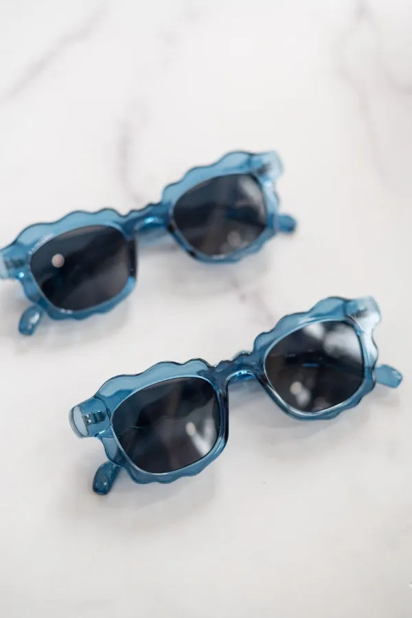 The Portside Sunglasses in Blue